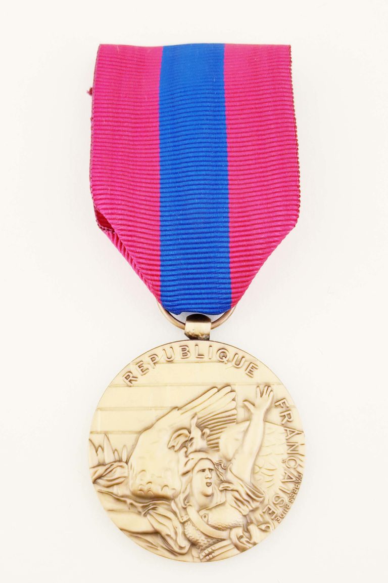 Médaille De La Défense Nationale Avantage Retraite